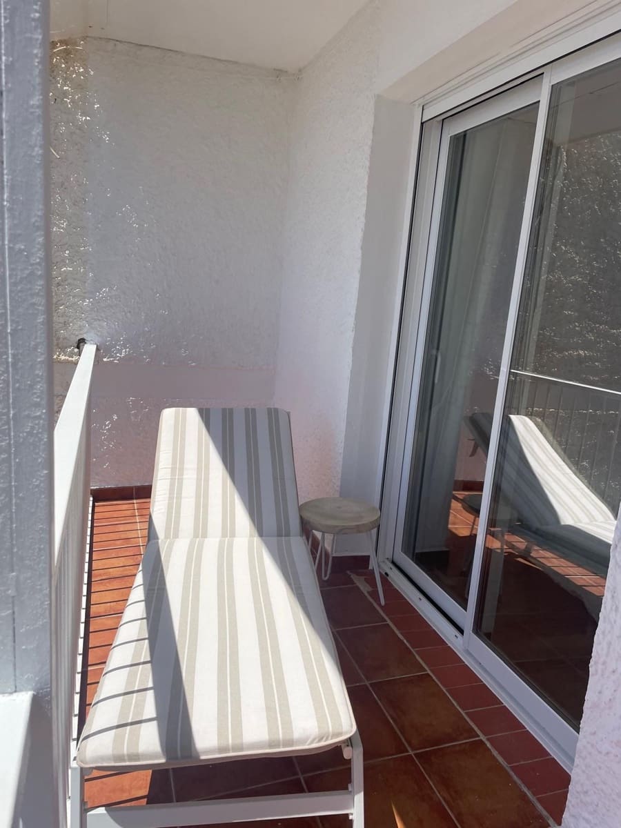 Apartamento de 2 habitaciones en Calahonda en venta con piscina - 375.000 € (Ref: 9442828)