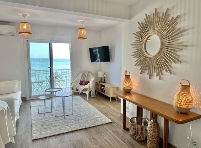 Apartamento de 2 habitaciones en Calahonda, Mijas en venta con piscina - 375.000 € (Ref: 9442828)