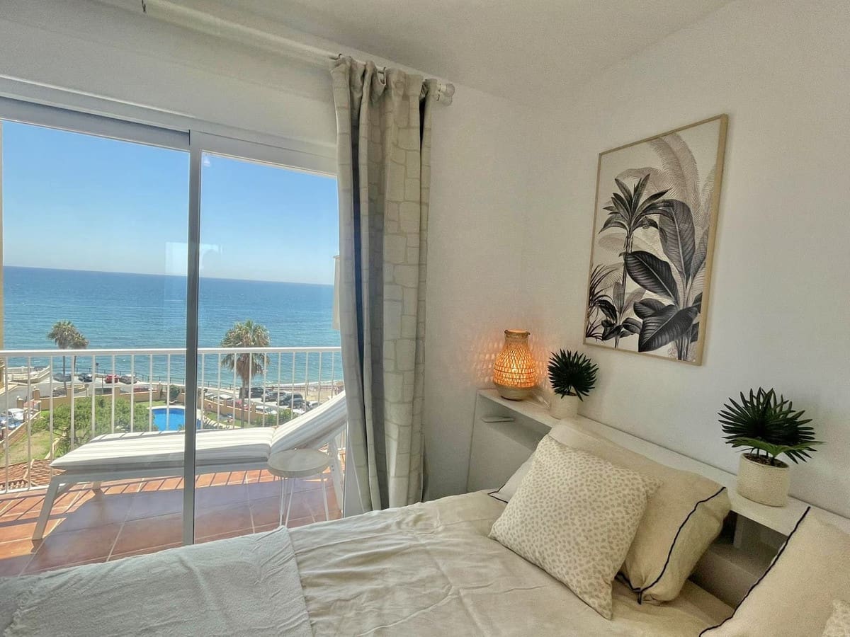 Apartamento de 2 habitaciones en Calahonda en venta con piscina - 375.000 € (Ref: 9442828)