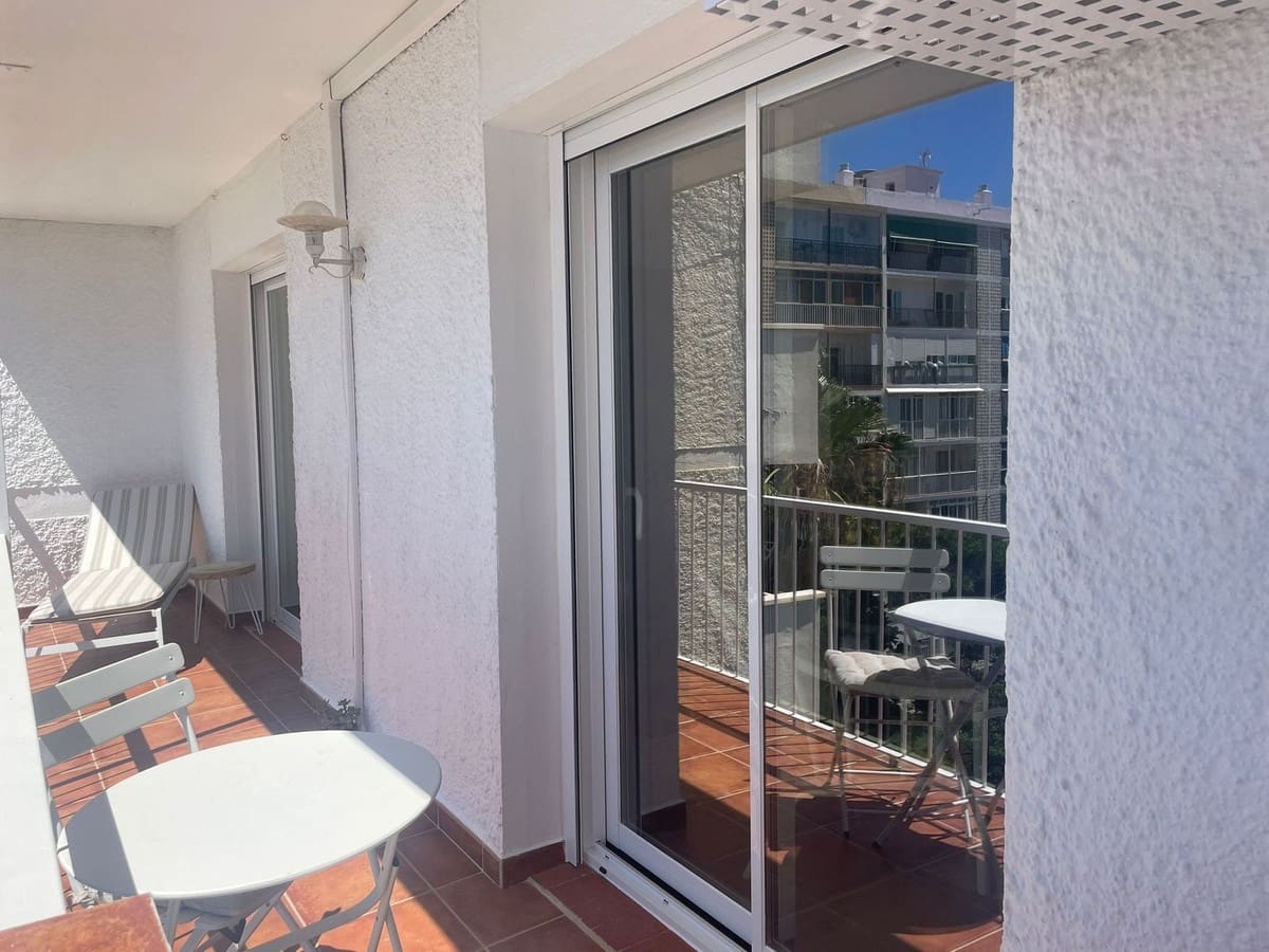 Apartamento de 2 habitaciones en Calahonda en venta con piscina - 375.000 € (Ref: 9442828)