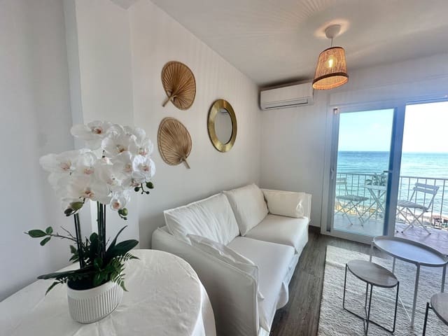 Apartamento de 2 habitaciones en Calahonda, Mijas en venta con piscina - 375.000 € (Ref: 9442828)