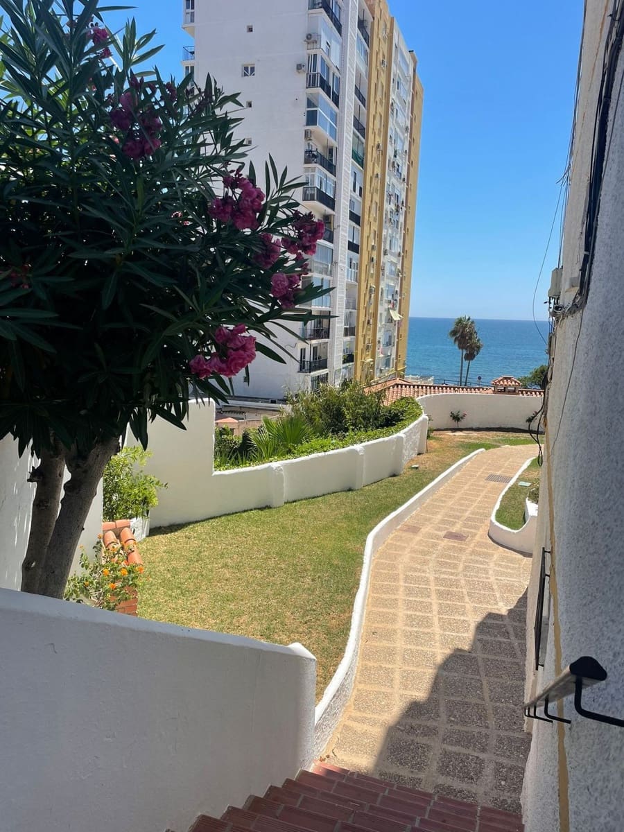 Apartamento de 2 habitaciones en Calahonda en venta con piscina - 375.000 € (Ref: 9442828)