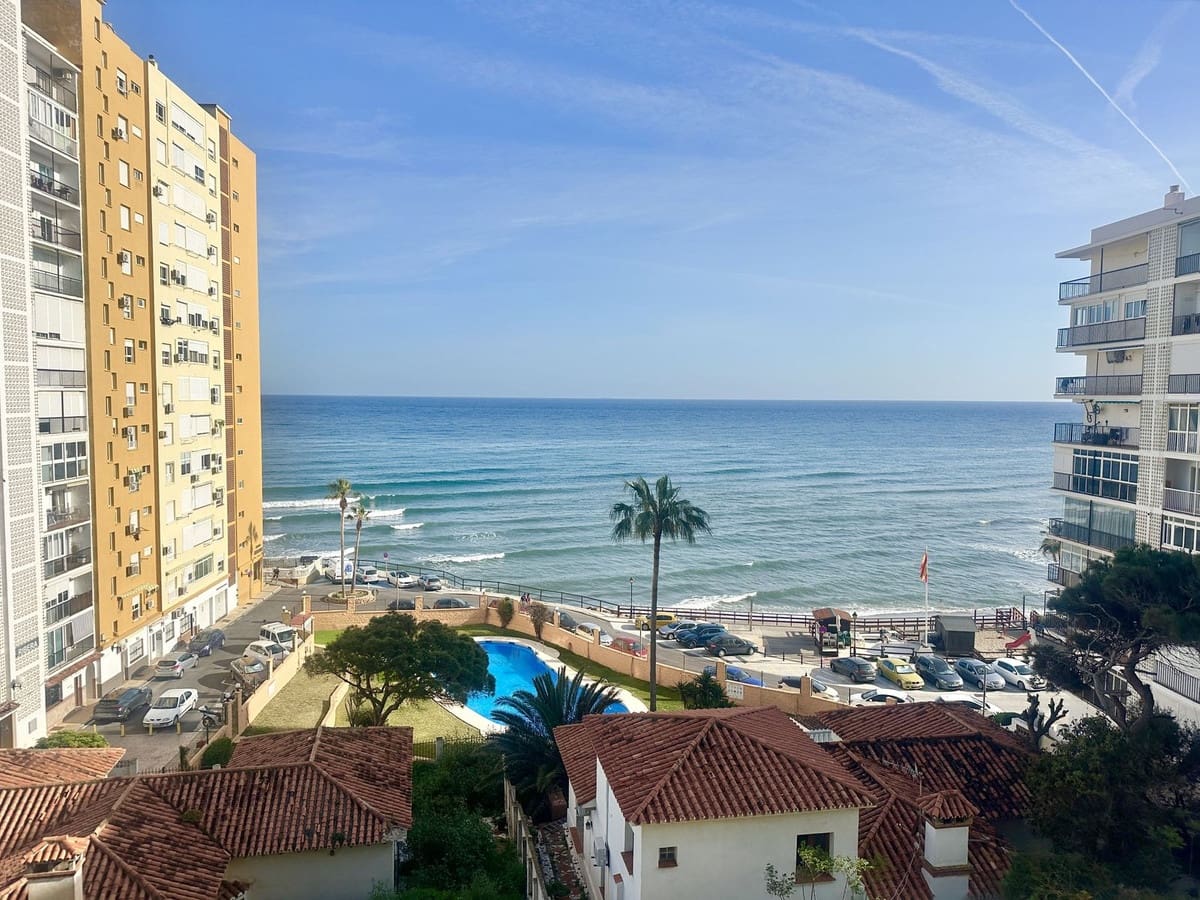 Apartamento de 2 habitaciones en Calahonda en venta con piscina - 375.000 € (Ref: 9442828)