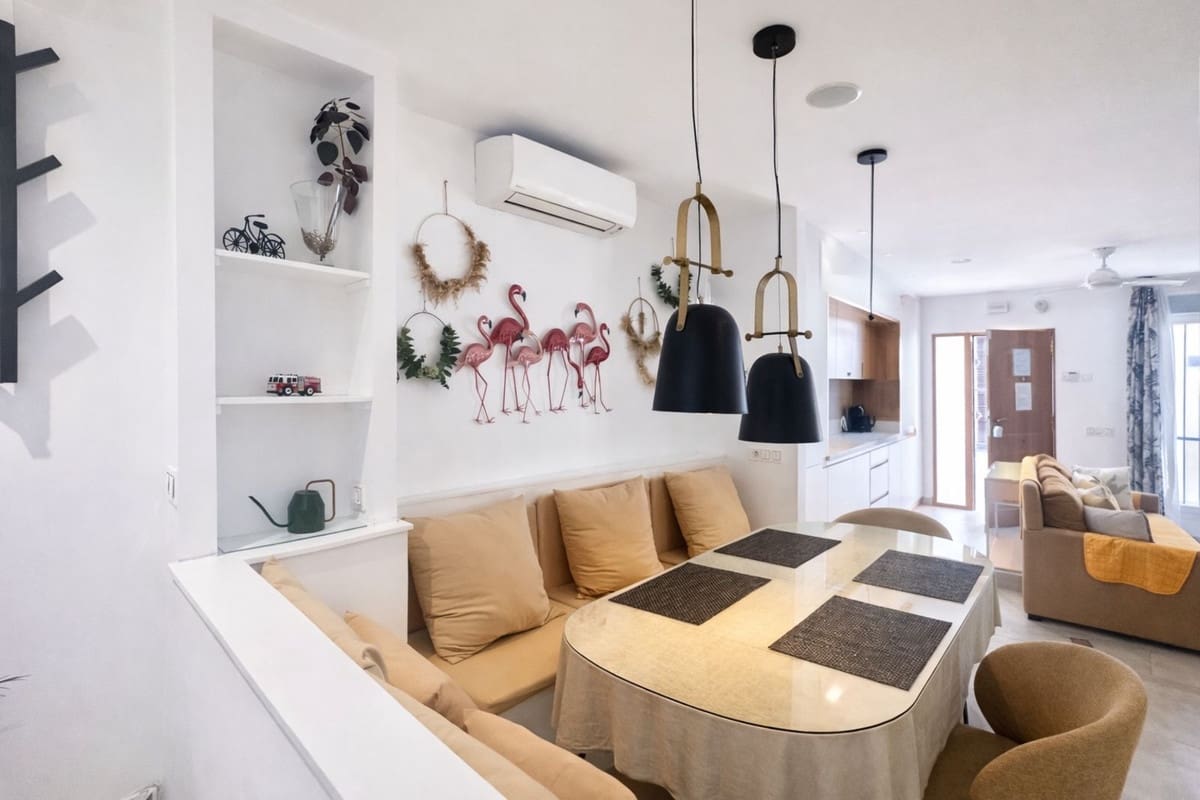 2 bedroom Townhouse for sale in Marbella - € 590,000 (Ref: 9529111)