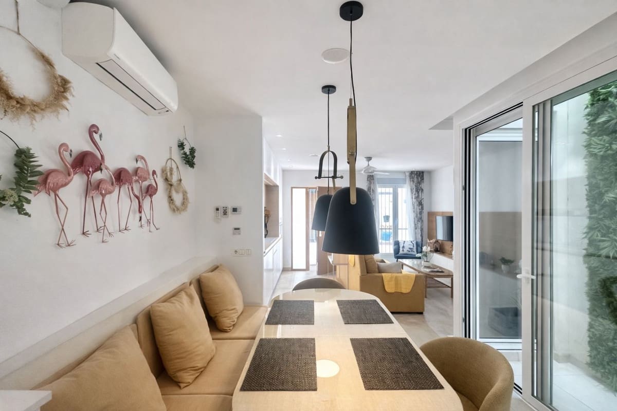 2 bedroom Townhouse for sale in Marbella - € 590,000 (Ref: 9529111)