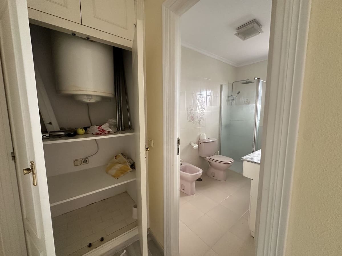 3 bedroom Villa for sale in Riviera del Sol with pool garage - € 1,000,000 (Ref: 9533466)