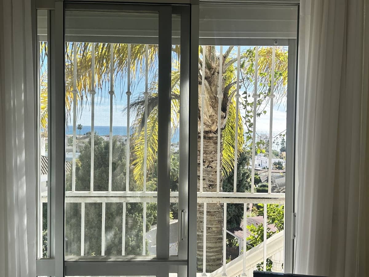 3 chambre Villa/Maison à vendre à Riviera del Sol avec piscine garage - 950 000 € (Ref: 9533466)