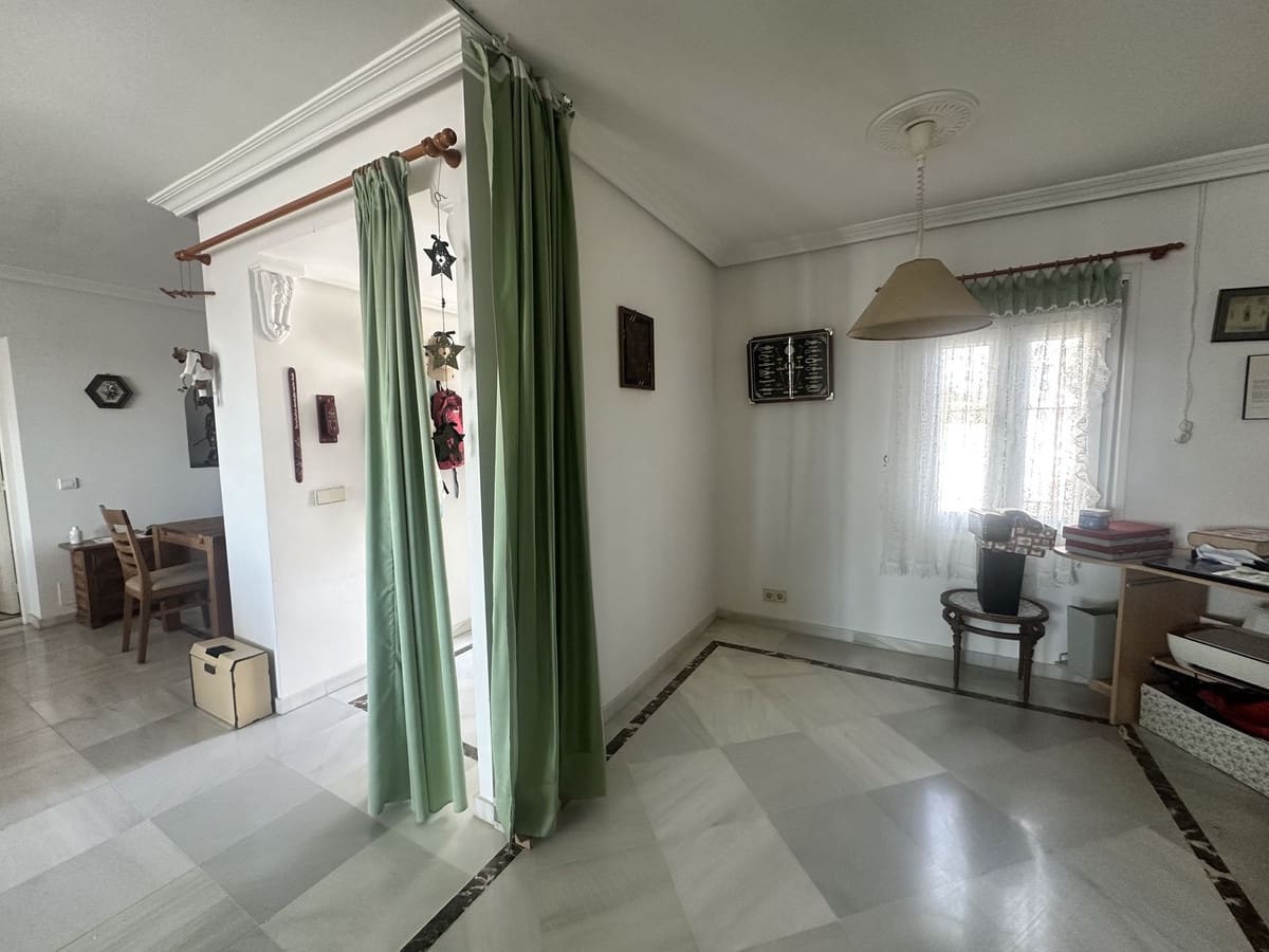 3 soverom Villa til salgs i Calahonda med svømmebasseng garasje - € 650 000 (Ref: 9540682)