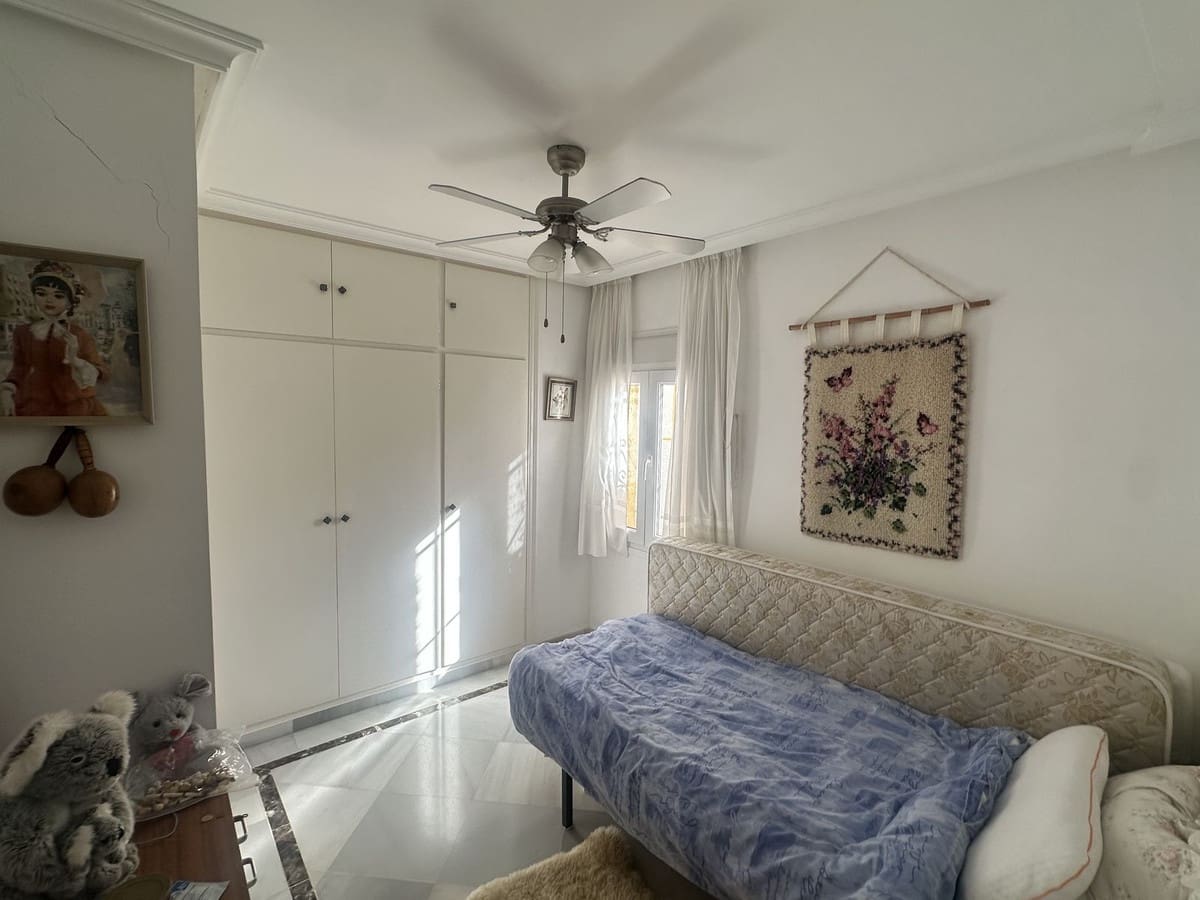 3 soverom Villa til salgs i Calahonda med svømmebasseng garasje - € 650 000 (Ref: 9540682)