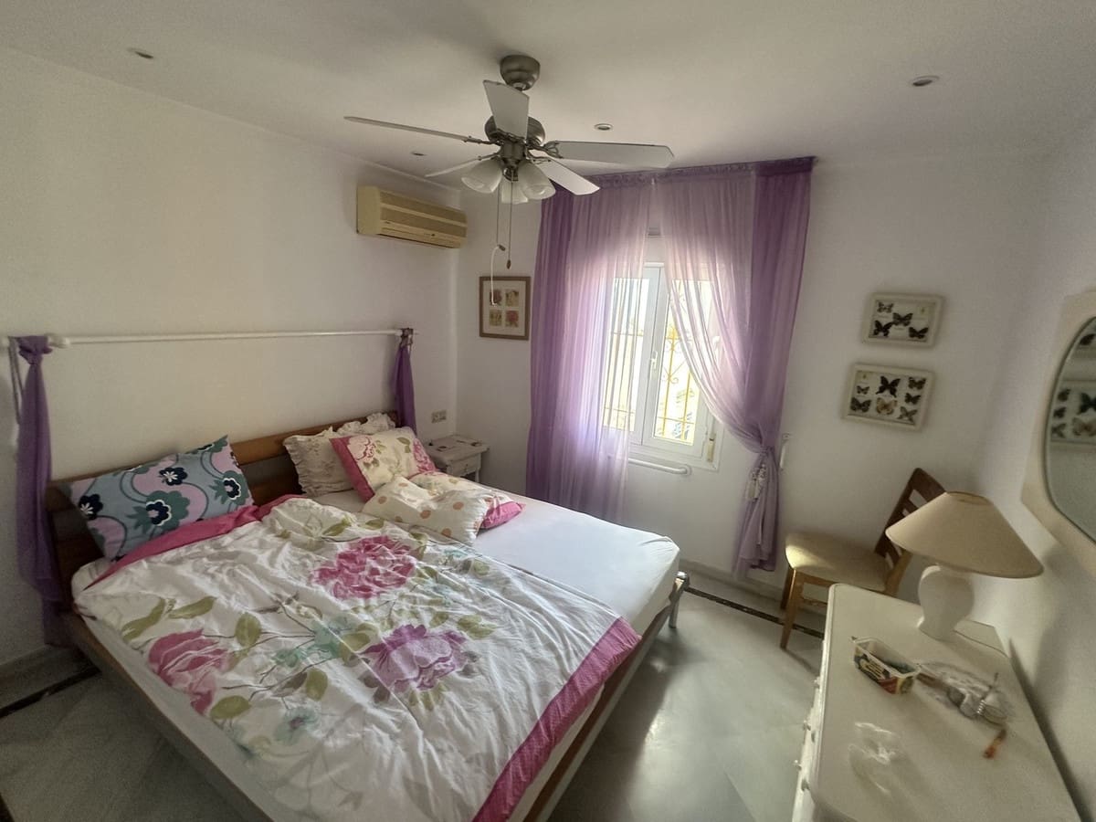 3 soverom Villa til salgs i Calahonda med svømmebasseng garasje - € 650 000 (Ref: 9540682)