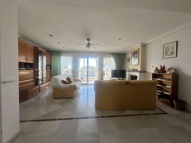 3 soverom Villa til salgs i Calahonda, Mijas med svømmebasseng garasje - € 650 000 (Ref: 9540682)