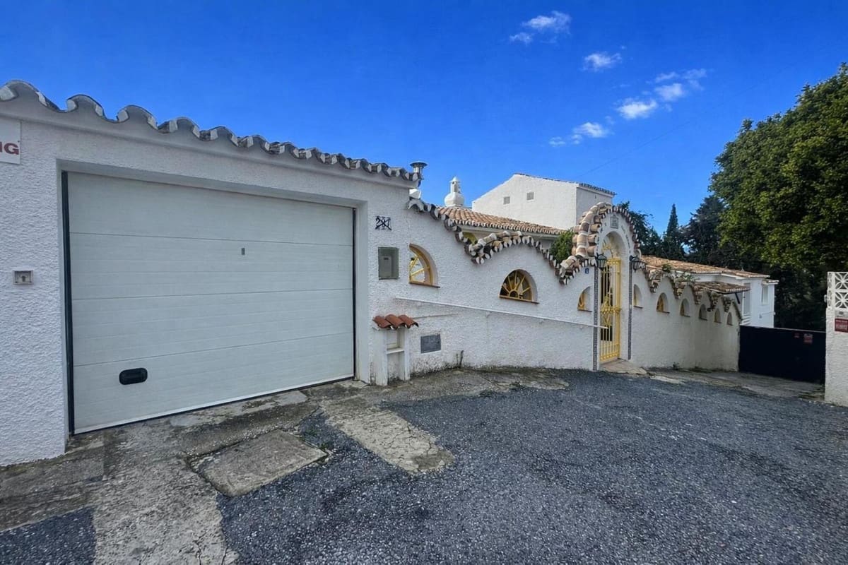 3 soverom Villa til salgs i Calahonda med svømmebasseng garasje - € 650 000 (Ref: 9540682)