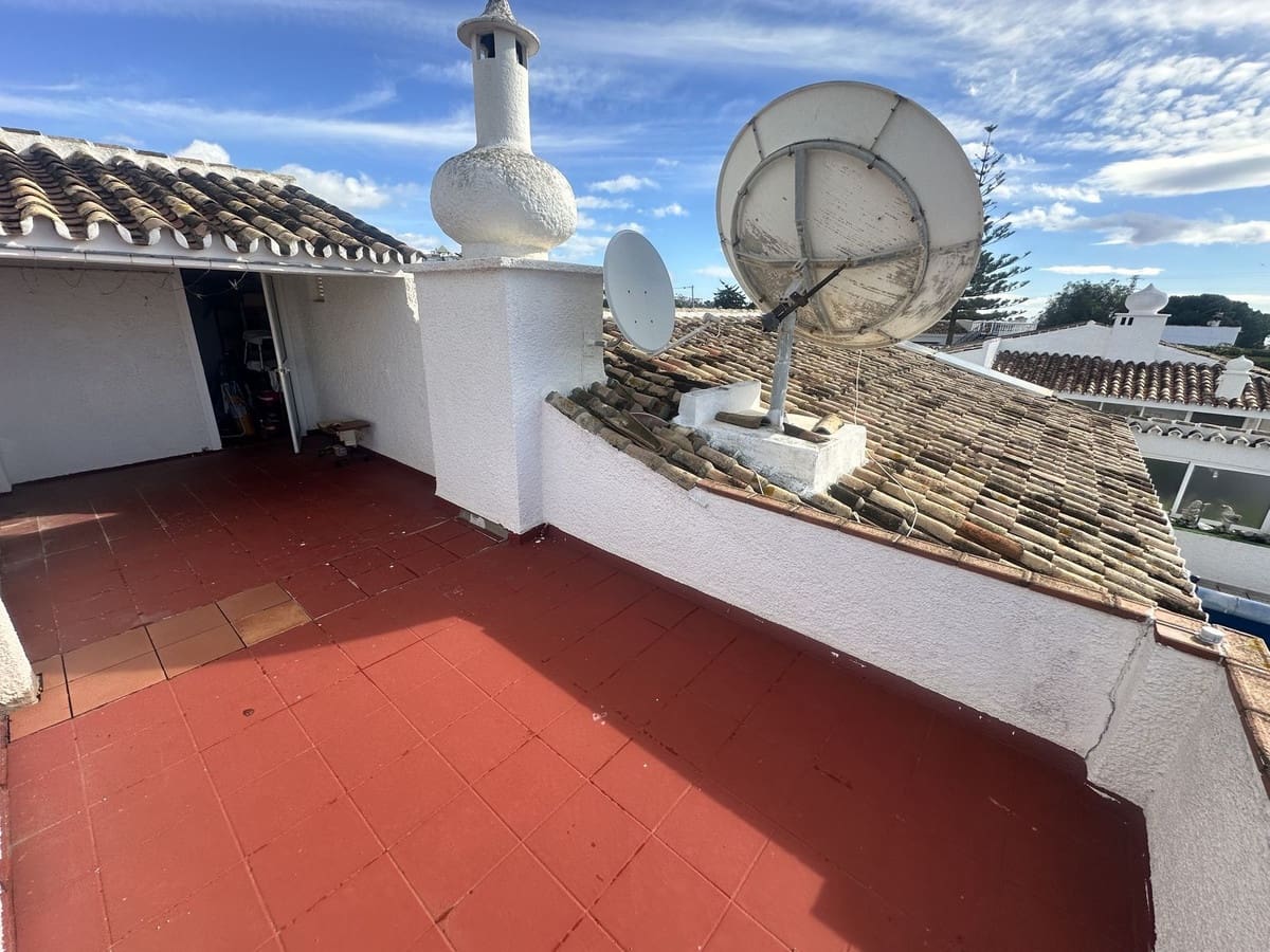 3 soverom Villa til salgs i Calahonda med svømmebasseng garasje - € 650 000 (Ref: 9540682)