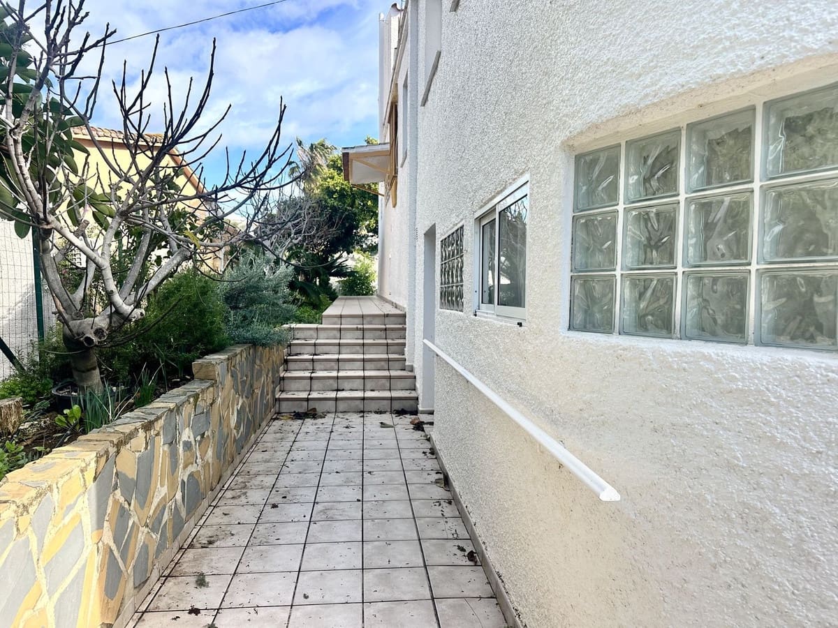 3 soverom Villa til salgs i Calahonda med svømmebasseng garasje - € 650 000 (Ref: 9540682)