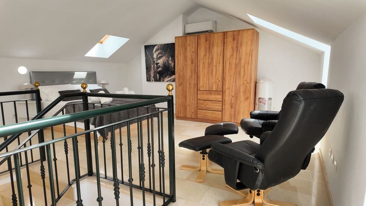 4 bedroom Semi-detached Villa for sale in Benalmadena with pool garage - € 850,000 (Ref: 9552784)