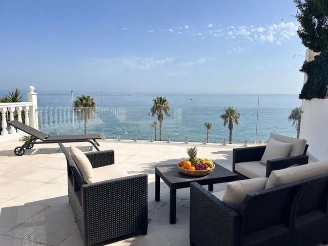 4 bedroom Semi-detached Villa for sale in Benalmádena with pool garage - € 850,000 (Ref: 9552784)