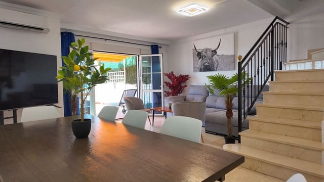 4 bedroom Semi-detached Villa for sale in Benalmádena with pool garage - € 850,000 (Ref: 9552784)