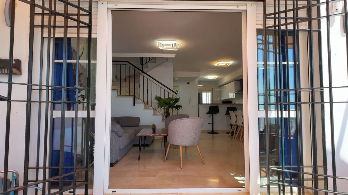 4 bedroom Semi-detached Villa for sale in Benalmadena with pool garage - € 850,000 (Ref: 9552784)