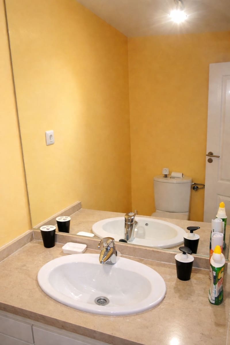 3 bedroom Apartment for sale in Riviera del Sol with pool garage - € 510,000 (Ref: 9560808)