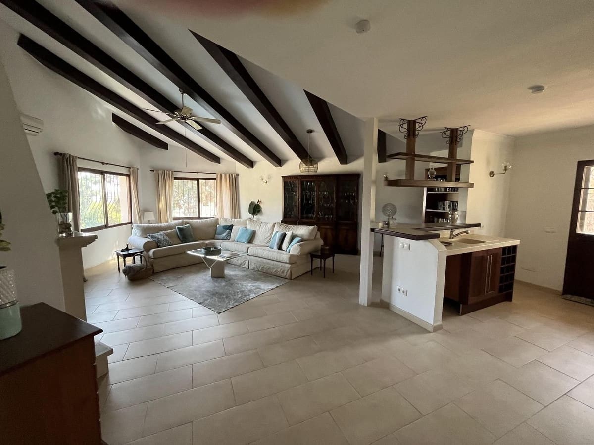 3 sovrum Villa till salu i El Chaparral med pool garage - 950 000 € (Ref: 9578037)