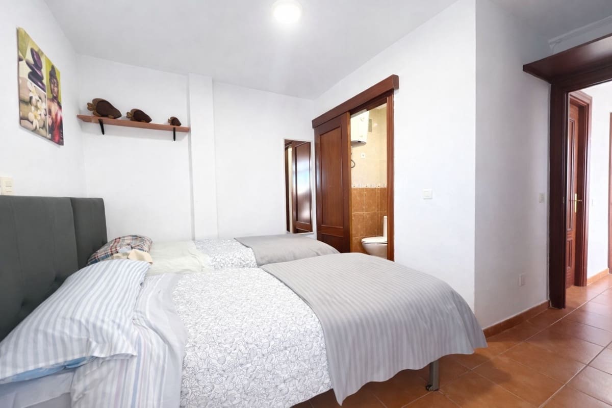 2 Zimmer Strandapartment zu verkaufen in Benalmadena mit Pool Garage - 437.000 € (Ref: 9585070)
