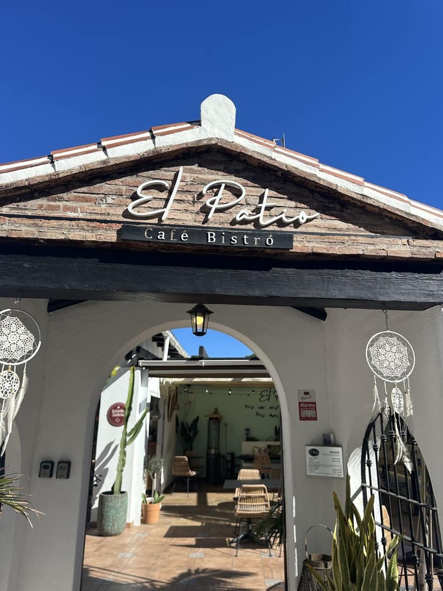 1 bedroom Beach Apartment for sale in Las Chapas with pool - € 212,000 (Ref: 9614626)