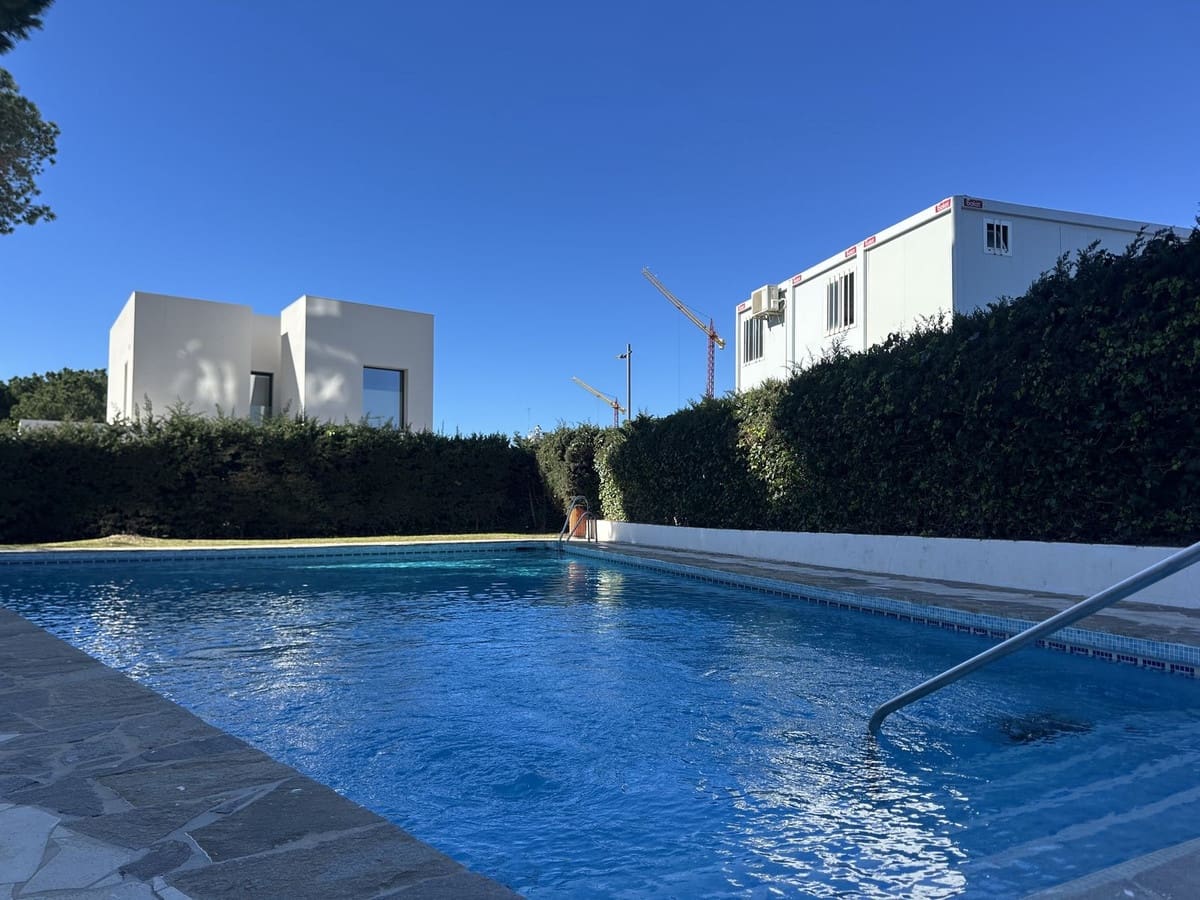 1 bedroom Beach Apartment for sale in Las Chapas with pool - € 212,000 (Ref: 9614626)