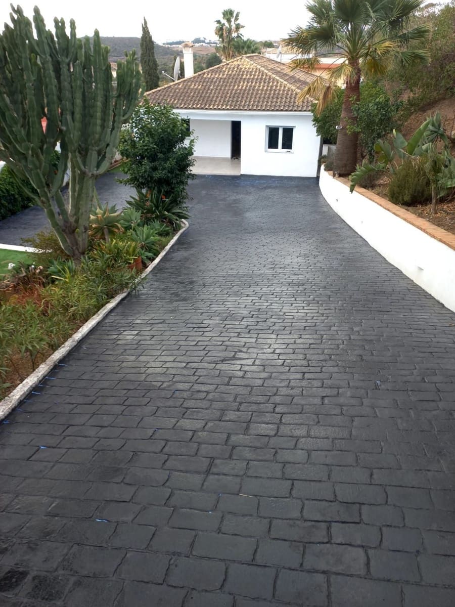 3 sypialnia Willa na sprzedaż w La Cala de Mijas z basenem garażem - 749 000 € (Ref: 9655993)