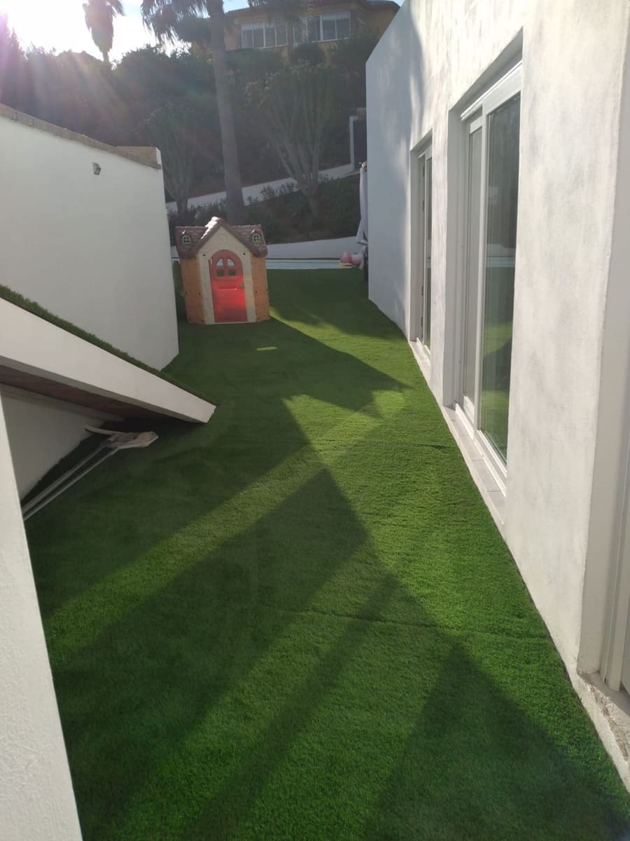 3 sypialnia Willa na sprzedaż w La Cala de Mijas z basenem garażem - 749 000 € (Ref: 9655993)