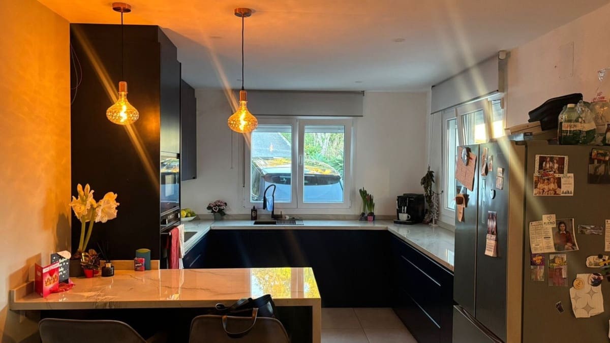 3 sypialnia Willa na sprzedaż w La Cala de Mijas z basenem garażem - 749 000 € (Ref: 9655993)