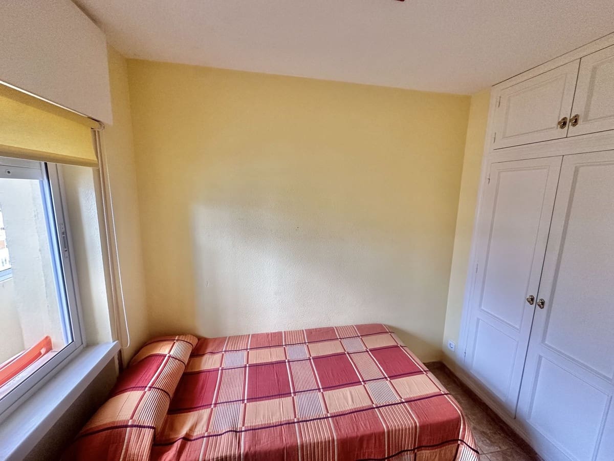 3 bedroom Apartment for sale in Fuengirola with pool - € 370,000 (Ref: 9662210)