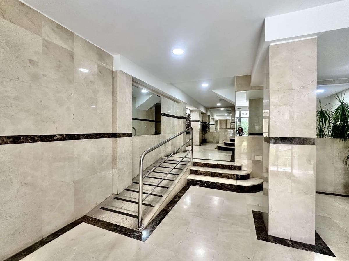 3 bedroom Apartment for sale in Fuengirola with pool - € 370,000 (Ref: 9662210)