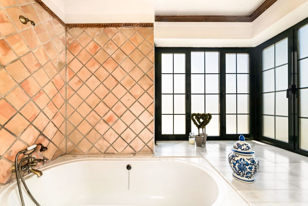 3 bedroom Villa for holiday rental in Guadalmina with pool garage - € 4,900 (Ref: 9694628)