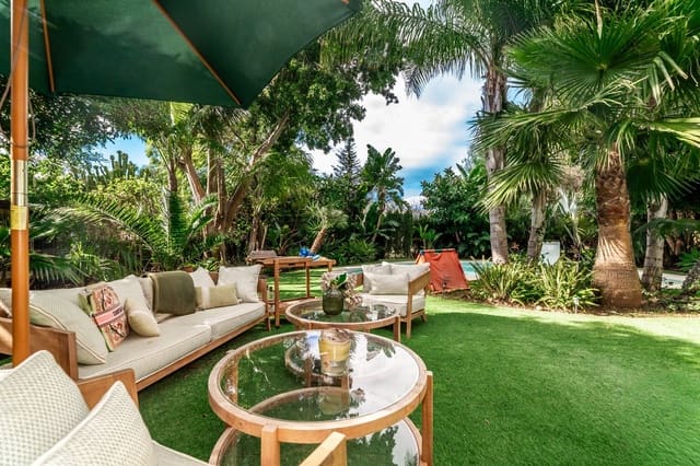 3 makuuhuone Huvila lomavuokrausta paikassa Guadalmina Baja, Marbella mukana uima-altaan 
autotalli - 4 900 € (Ref: 9694628)