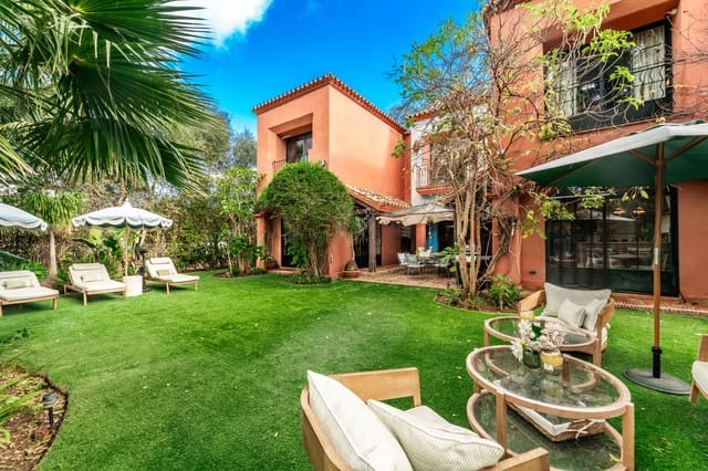 3 sypialnia Willa na kwatery wakacyjne w Guadalmina Baja, Marbella z basenem garażem - 4 900 € (Ref: 9694628)