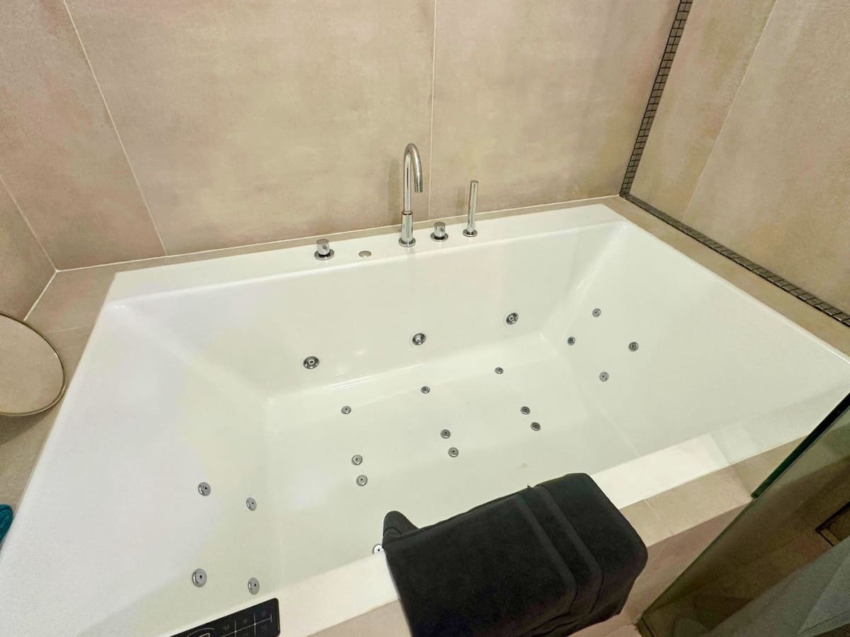 3 bedroom Apartment for sale in Marbella - € 490,000 (Ref: 9703258)