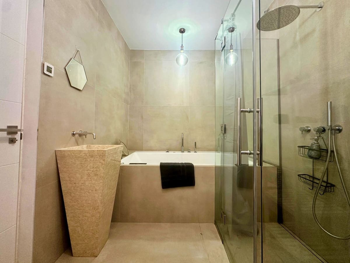 3 bedroom Apartment for sale in Marbella - € 490,000 (Ref: 9703258)