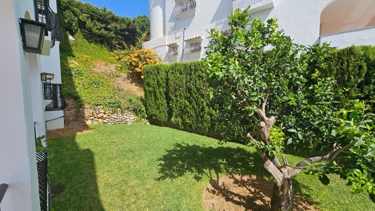 4 Zimmer Villa zu verkaufen in Mijas Costa mit Pool Garage - 1.150.000 € (Ref: 9707505)