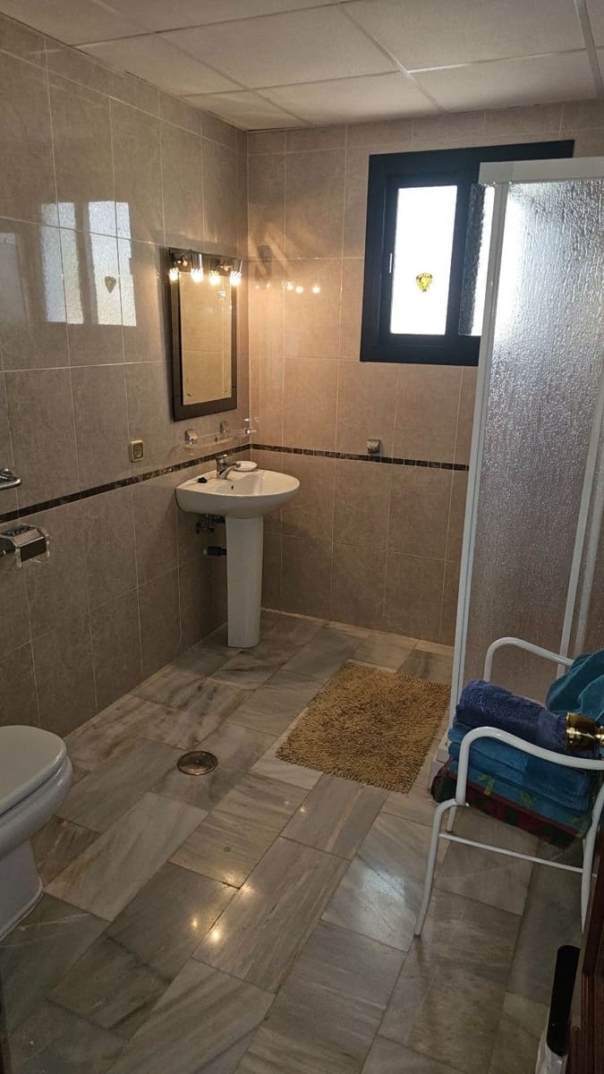 4 bedroom Villa for sale in Mijas Costa with pool garage - € 1,150,000 (Ref: 9707505)