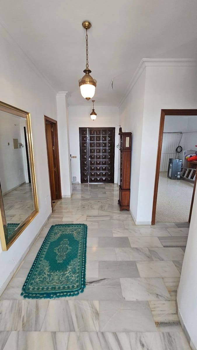 4 bedroom Villa for sale in Mijas Costa with pool garage - € 1,150,000 (Ref: 9707505)