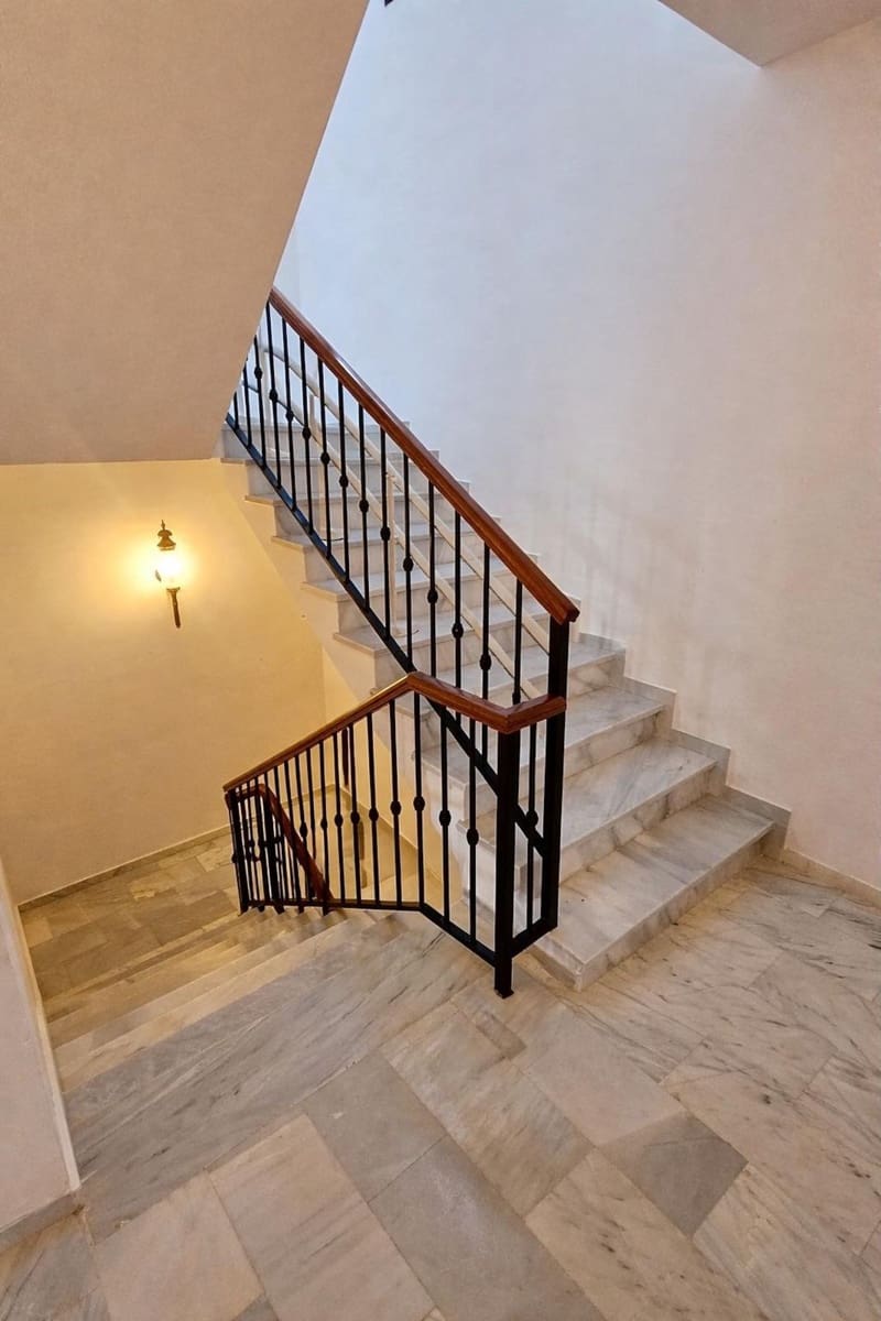 4 bedroom Villa for sale in Mijas Costa with pool garage - € 1,150,000 (Ref: 9707505)