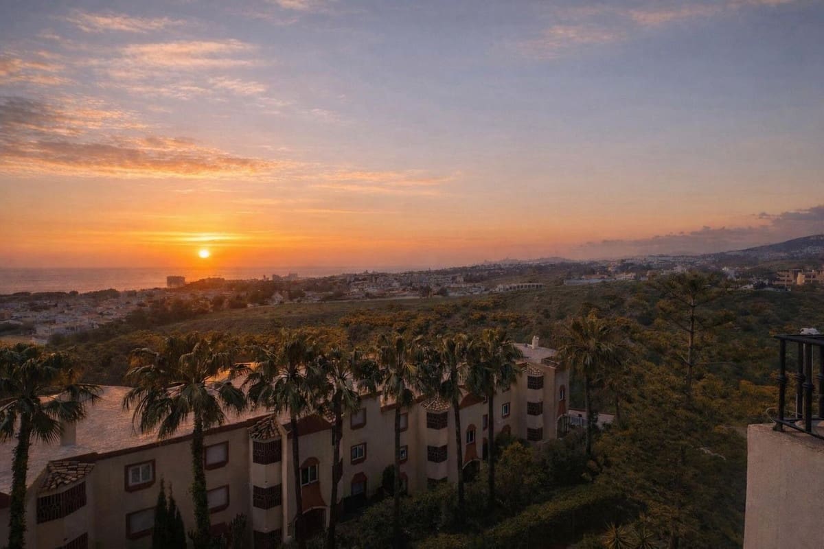 2 quarto Penthouse para venda em Riviera del Sol com piscina - 369 000 € (Ref: 9710975)