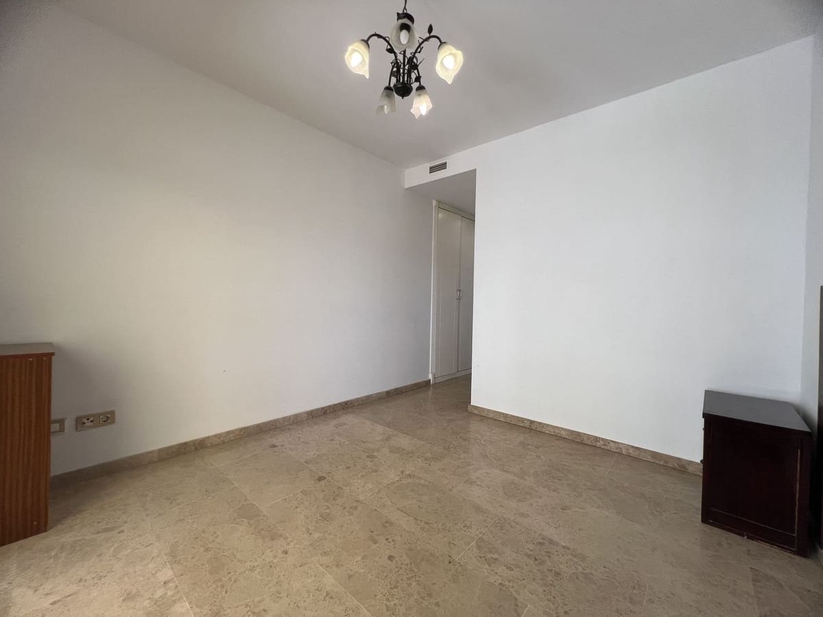 2 bedroom Apartment for sale in Riviera del Sol with pool garage - € 350,000 (Ref: 9728442)