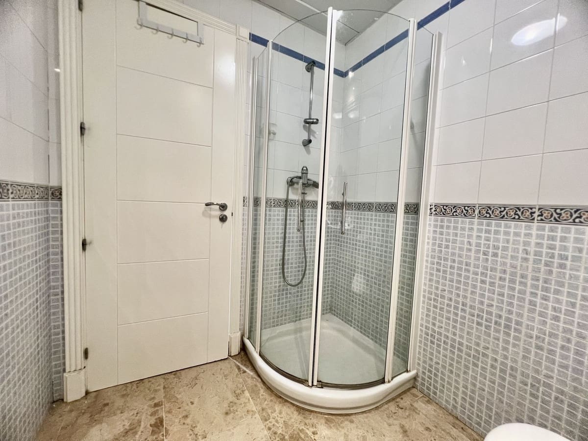 2 Zimmer Apartment zu verkaufen in Riviera del Sol mit Pool Garage - 350.000 € (Ref: 9728442)