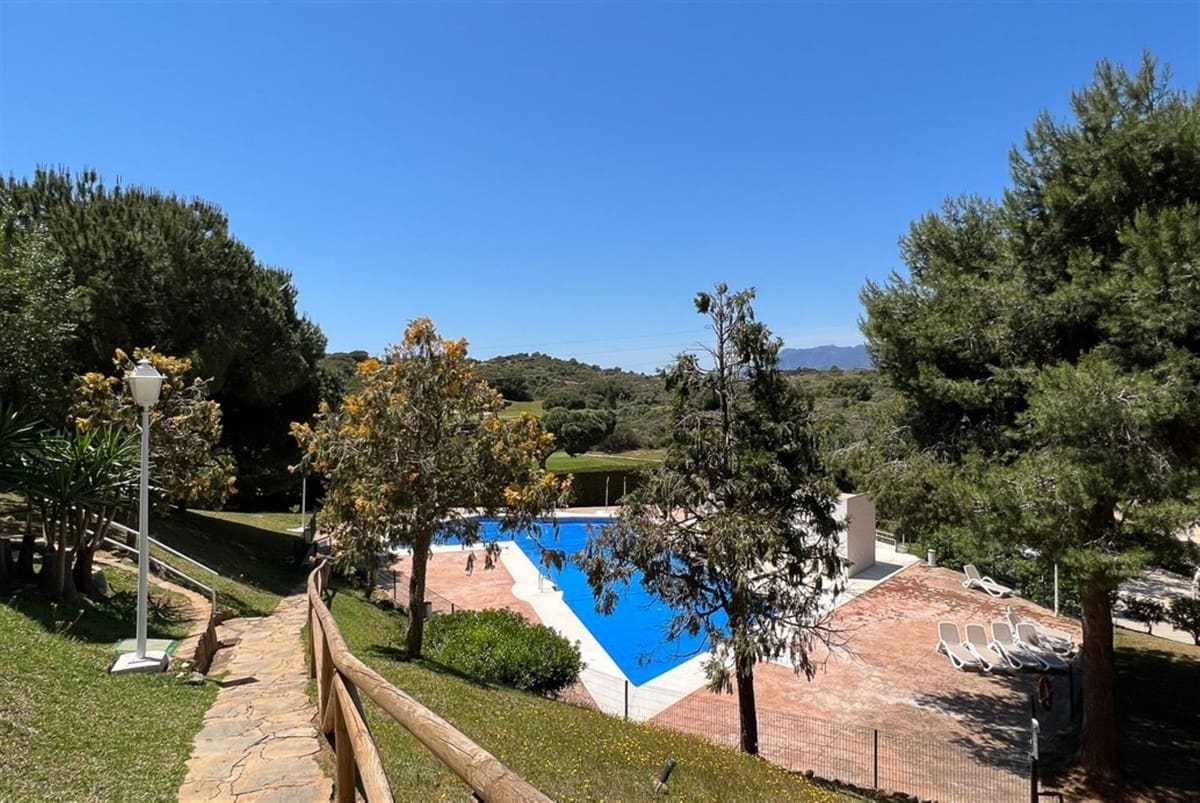 4 sovrum Semi-fristående Villa till salu i Calahonda med pool garage - 697 000 € (Ref: 9747348)