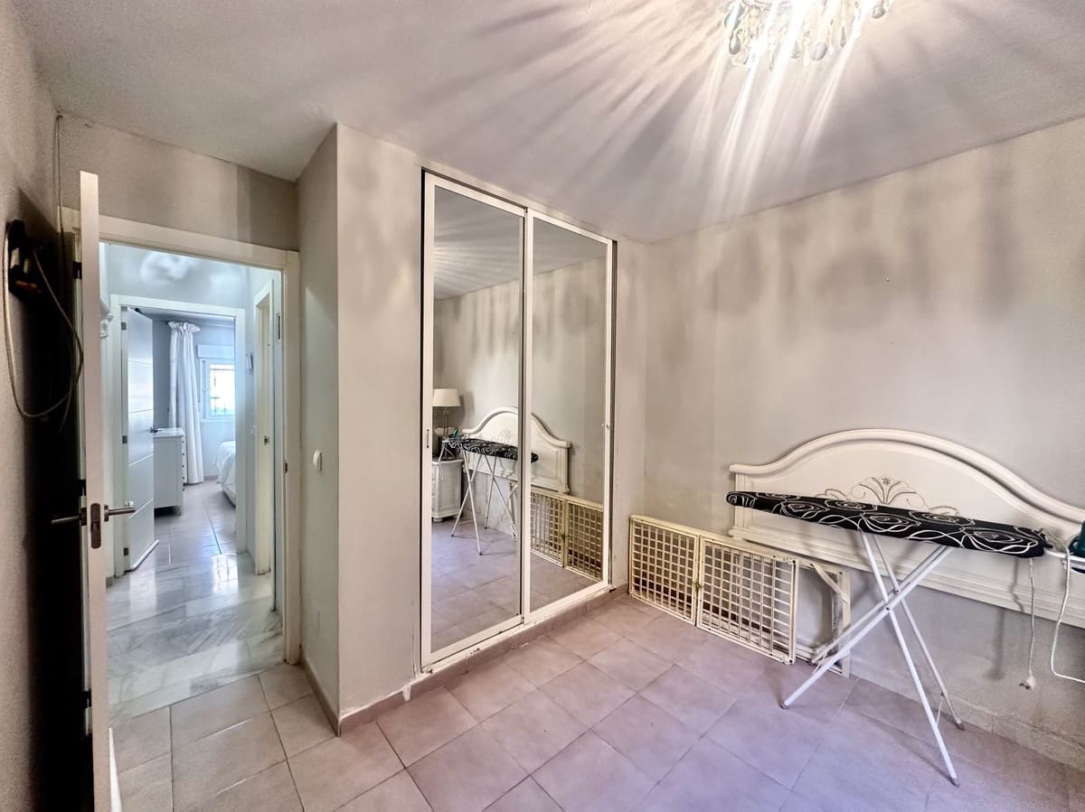 2 bedroom Beach Apartment for sale in El Faro with pool - € 299,000 (Ref: 9750838)