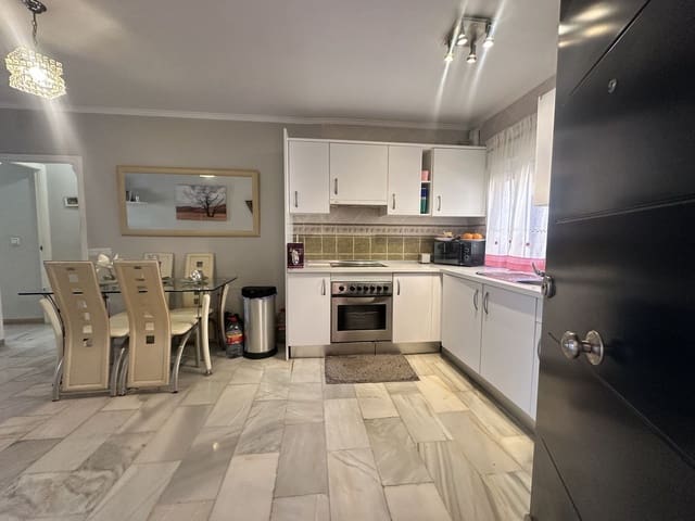 2 soverom Strandleiligheter til salgs i El Faro, Mijas med svømmebasseng - € 299 000 (Ref: 9750838)