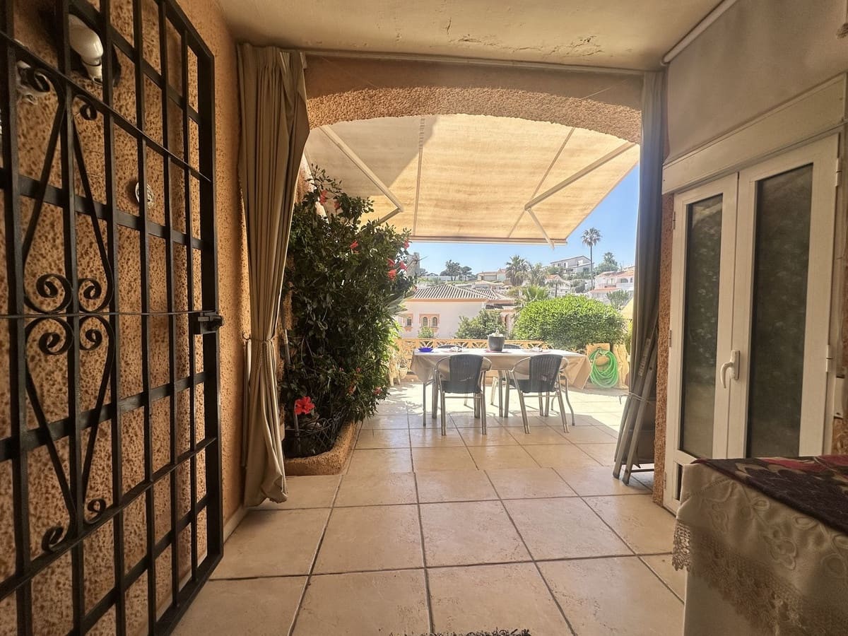 2 bedroom Beach Apartment for sale in El Faro with pool - € 299,000 (Ref: 9750838)