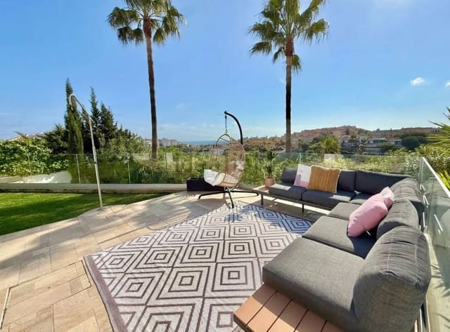 3 soveværelse Villa til salg i Riviera del Sol, Mijas med swimmingpool garage - € 1.350.000 (Ref: 9762414)