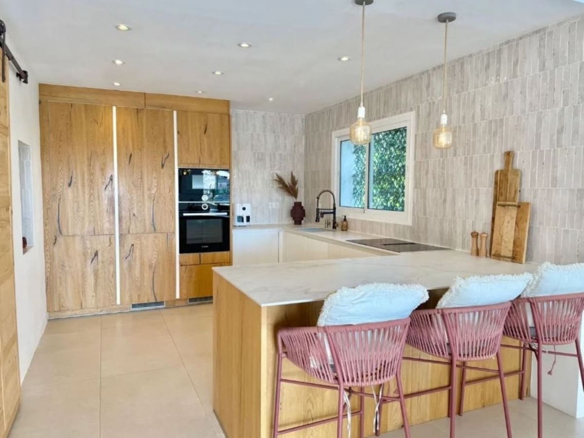 3 bedroom Villa for sale in Riviera del Sol with pool garage - € 1,350,000 (Ref: 9762414)